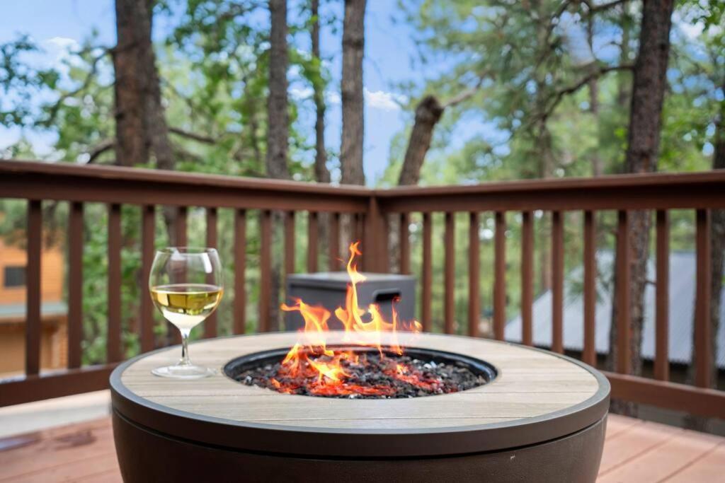 Luxury Cabin Oasis Getaway Heart Of Munds Park エクステリア 写真