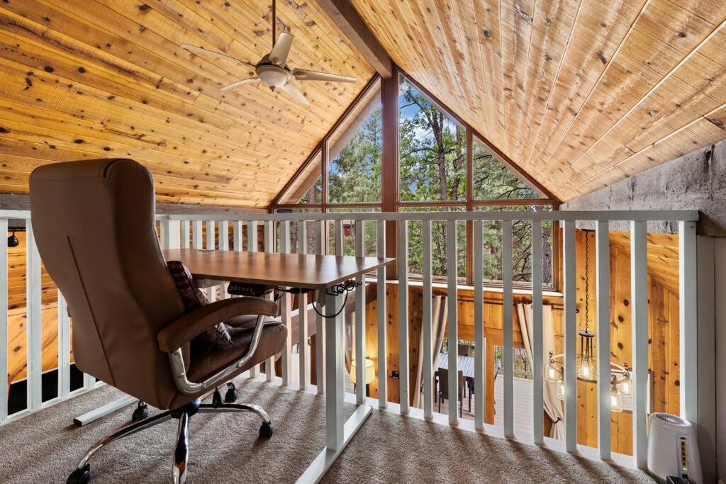 Luxury Cabin Oasis Getaway Heart Of Munds Park エクステリア 写真