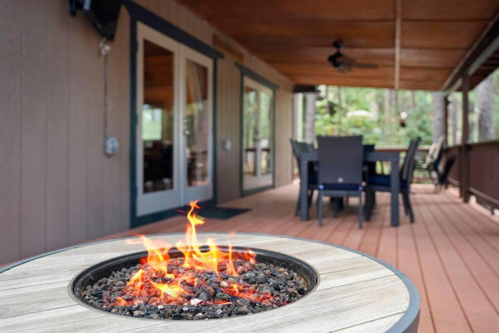 Luxury Cabin Oasis Getaway Heart Of Munds Park エクステリア 写真