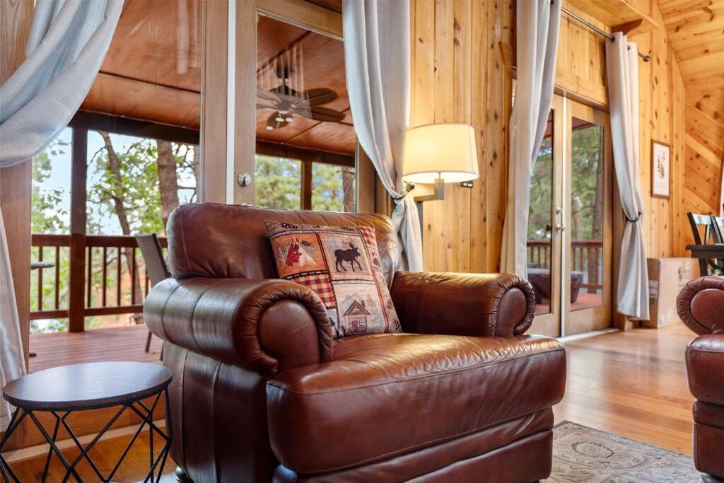 Luxury Cabin Oasis Getaway Heart Of Munds Park エクステリア 写真